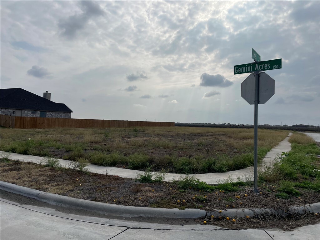 Property Photo: 1517 Gemini Acres Drive TX 78415
