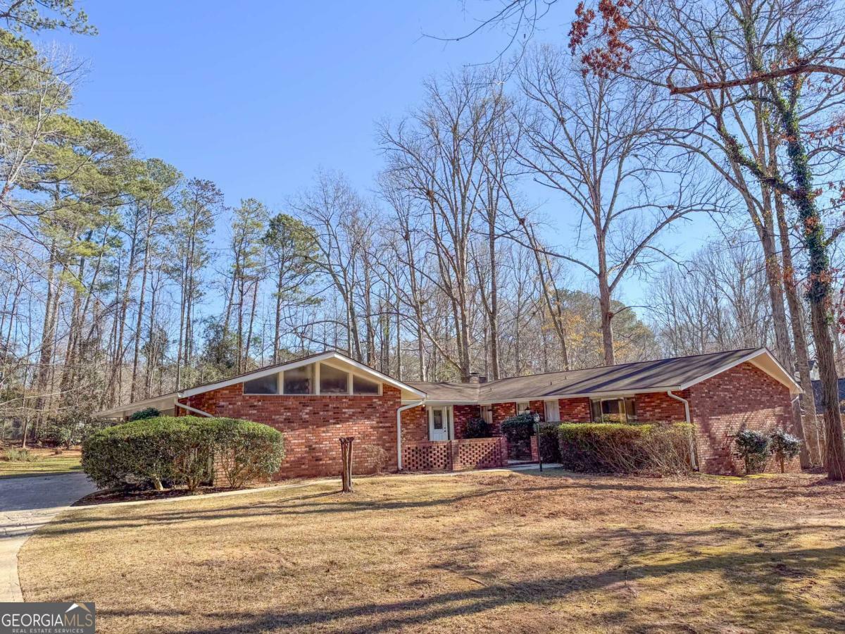 Property Photo:  125 Devereux Drive  GA 30606 