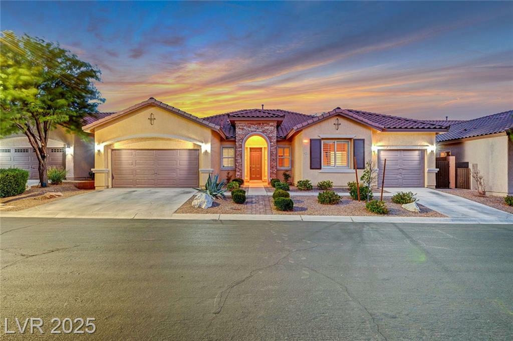 Property Photo: 10290 Hawks Wing Street NV 89178