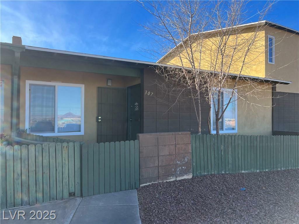 307 East Van Wagenen Street  Henderson NV 89015 photo