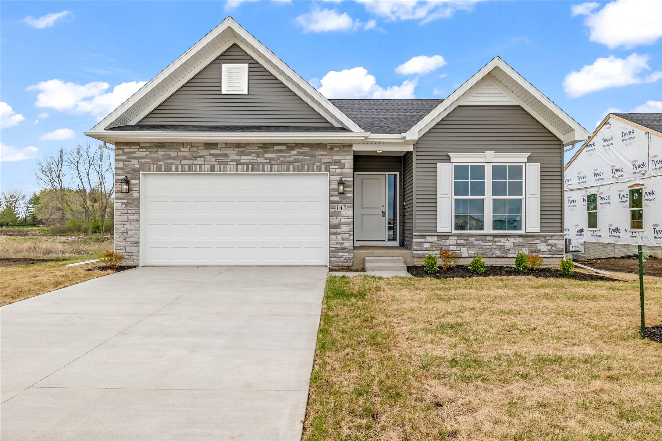 Property Photo: 145 NW Rolling Circle IA 50263
