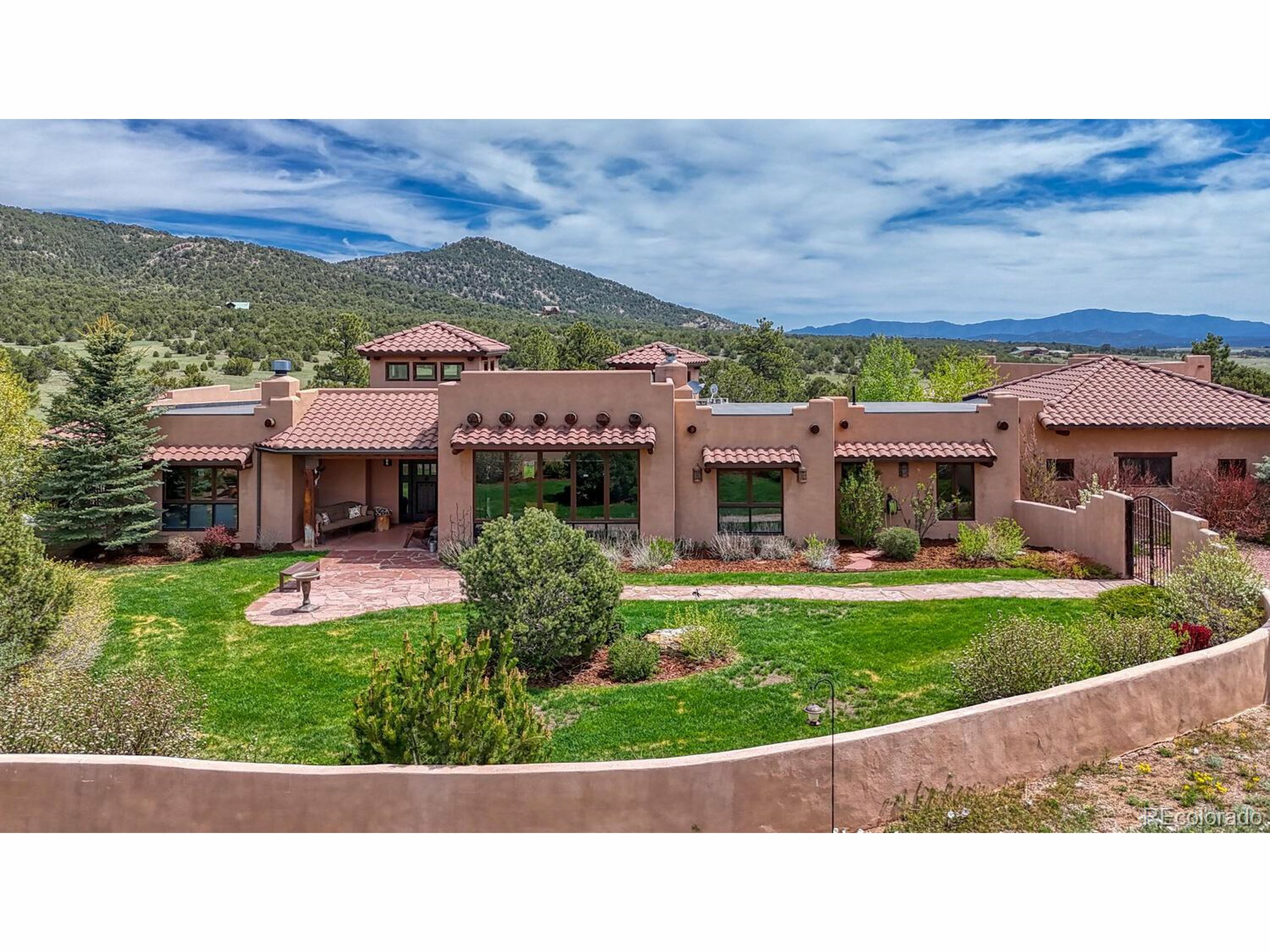 Property Photo: 1328 Round Up Rd CO 81252