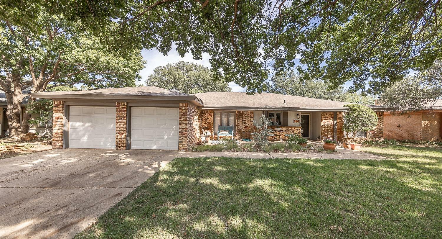 Property Photo:  8103 Knoxville Avenue  TX 79423 