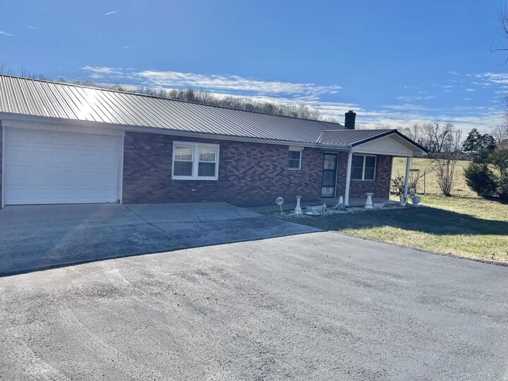 Property Photo:  3691 W Highway 635  KY 42553 
