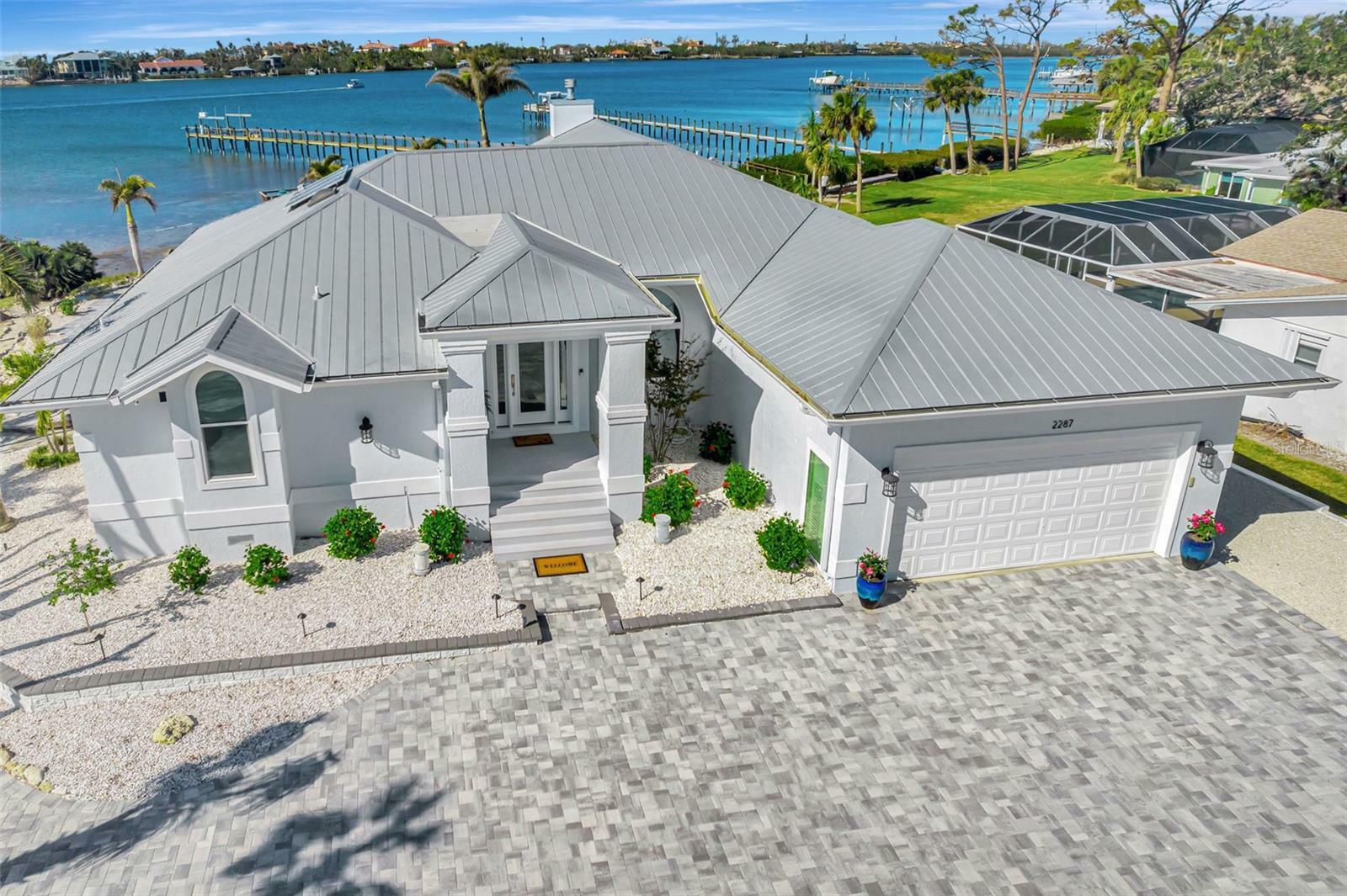 Property Photo:  2287 Bayshore Road  FL 34275 