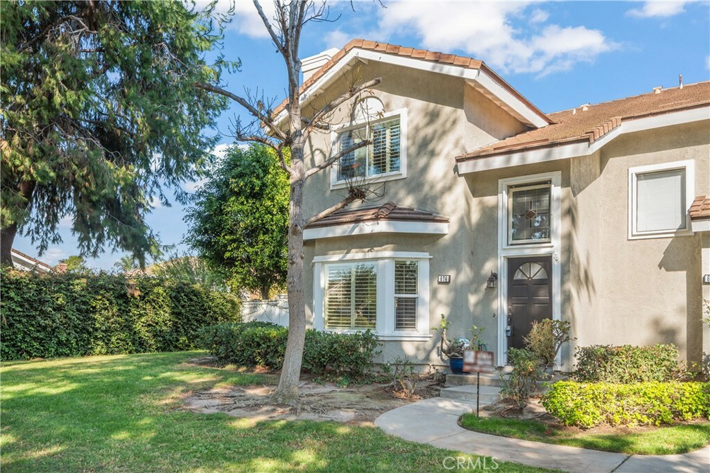 Property Photo: 674 Springbrook N 28 CA 92614