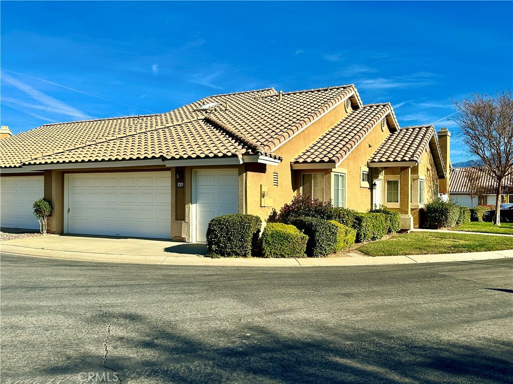 1410 Barber Court  Banning CA 92220 photo