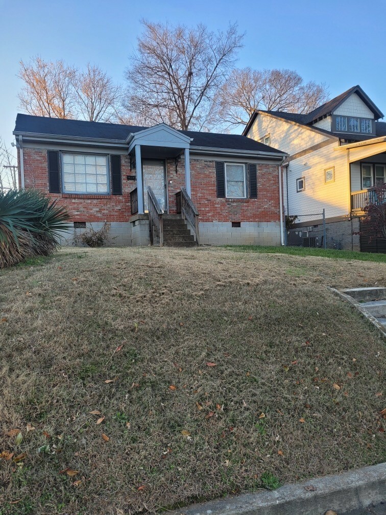 Property Photo:  620 S 12th St  TN 37206 