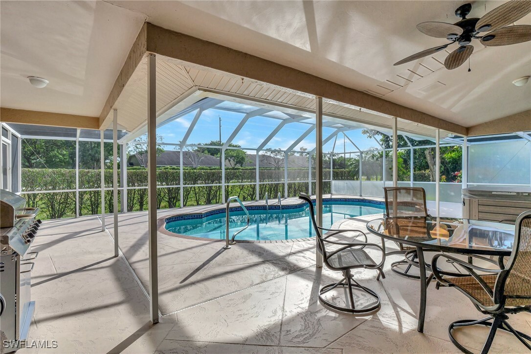 Property Photo:  3042 Round Table Lane  FL 34112 