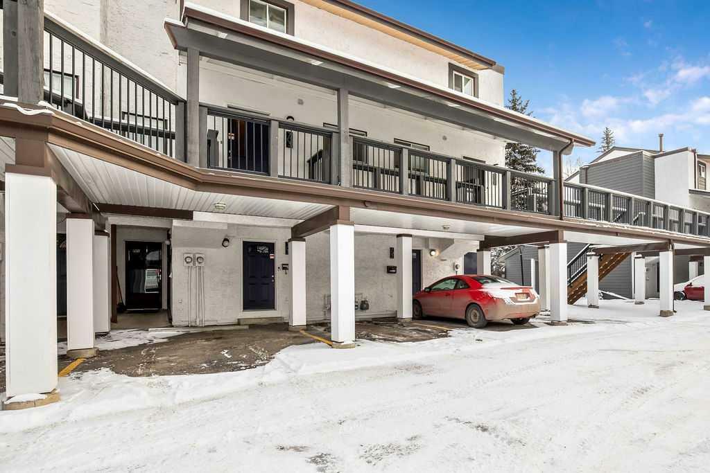 Property Photo: 2520 Palliser Drive SW 703 AB T2V 4S9