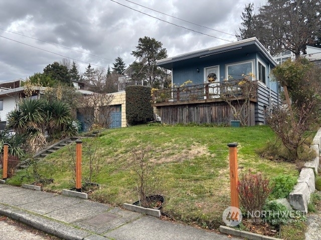 Property Photo:  2562  13th Avenue W  WA 98119 