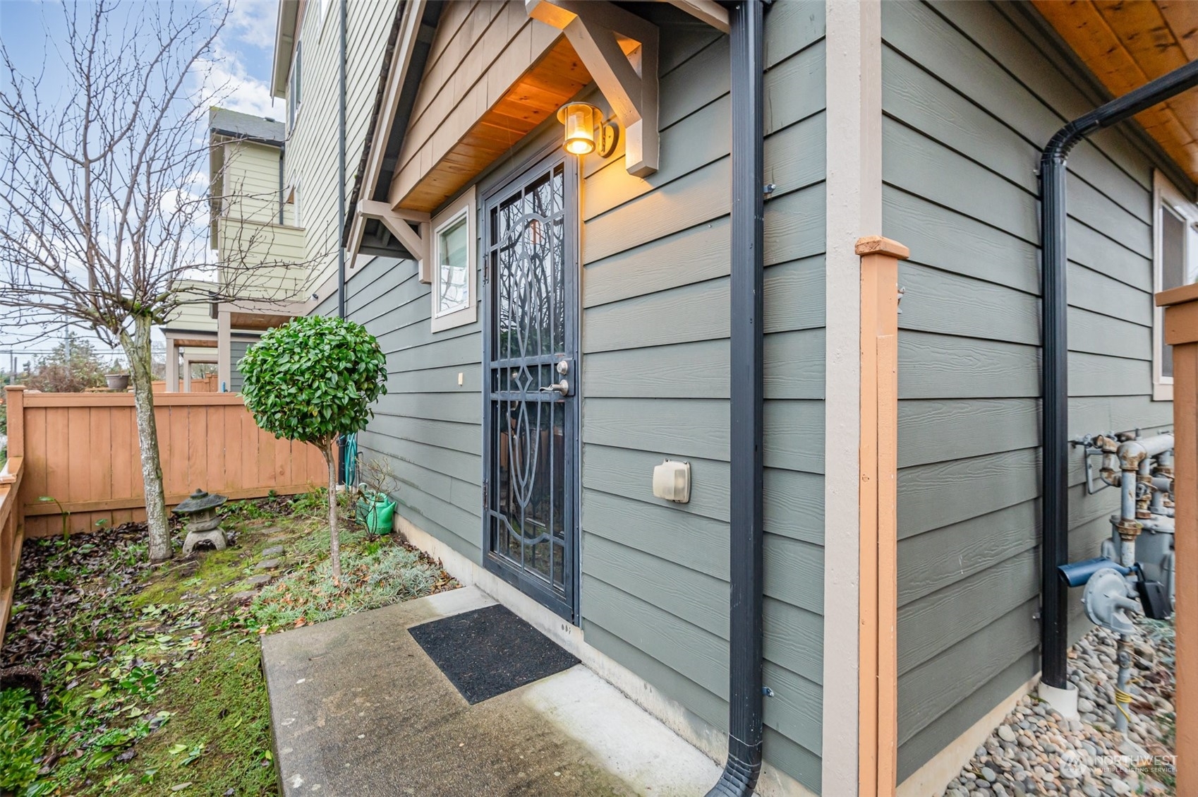 Property Photo:  7851  Renton Avenue S  WA 98118 