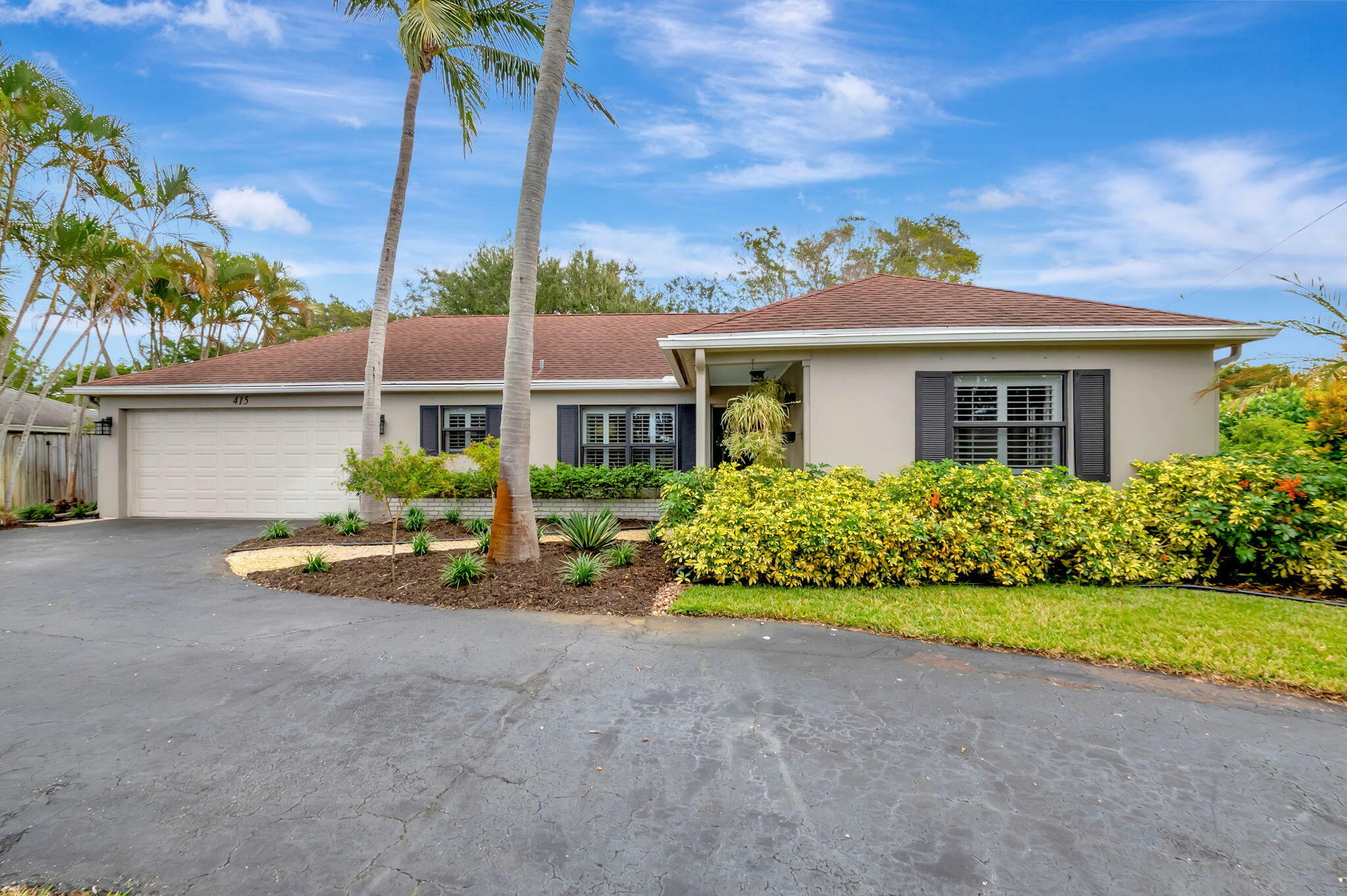 Property Photo:  415 Homewood Boulevard  FL 33445 