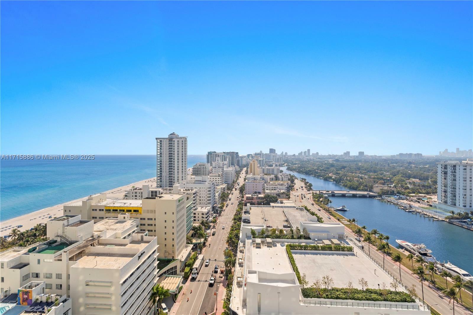 Property Photo:  4401 Collins Ave 2104  FL 33140 