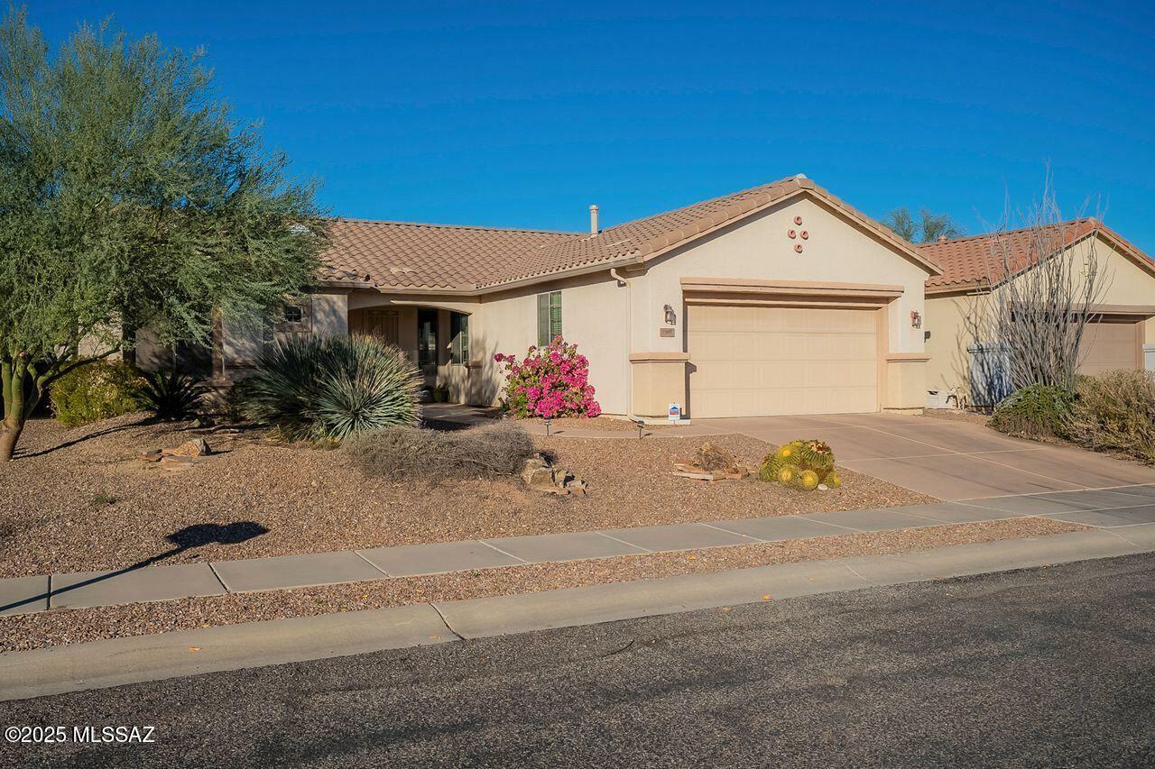 Property Photo: 9367 N Sombrero Canyon Drive AZ 85743