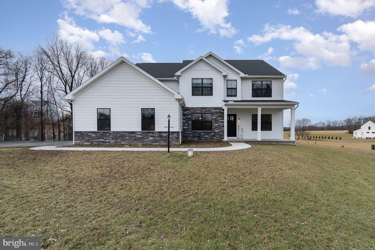 Property Photo:  206 Clouser Road  PA 17055 