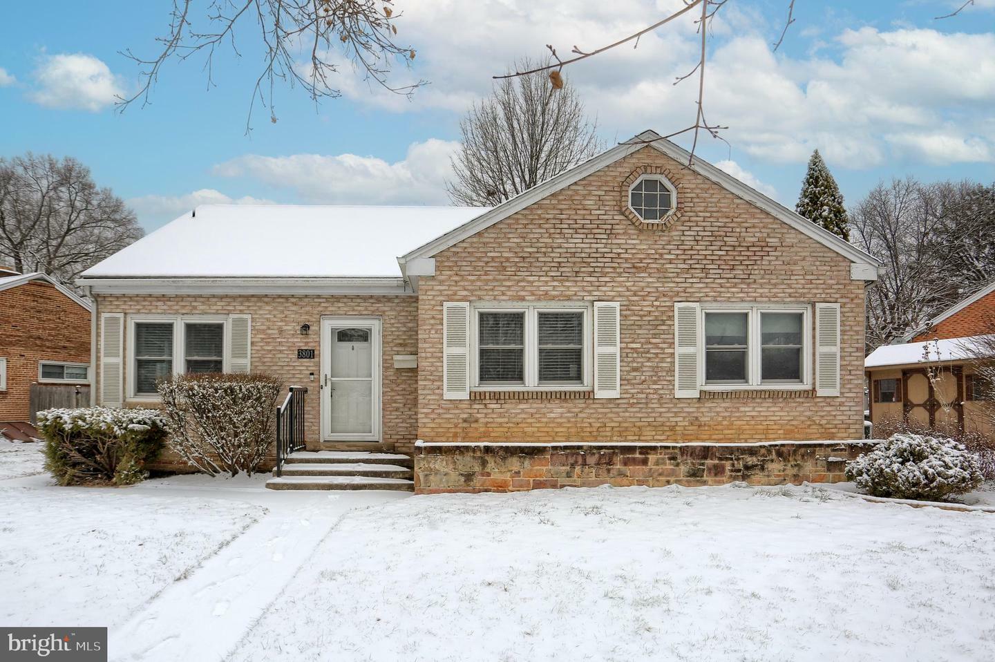 Property Photo:  3801 Green Street  PA 17110 