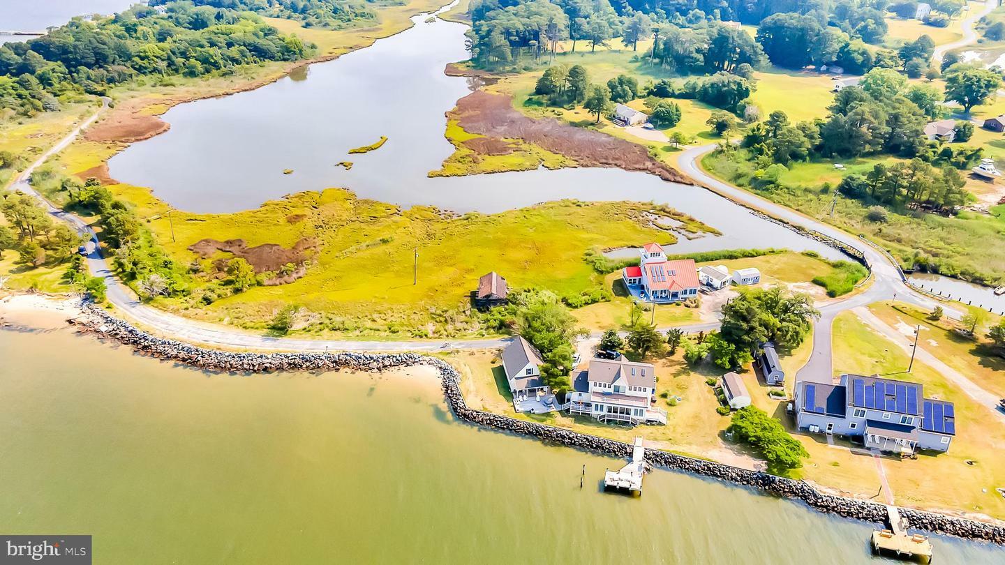 Property Photo: 10587 Harrison Point Road MD 21821