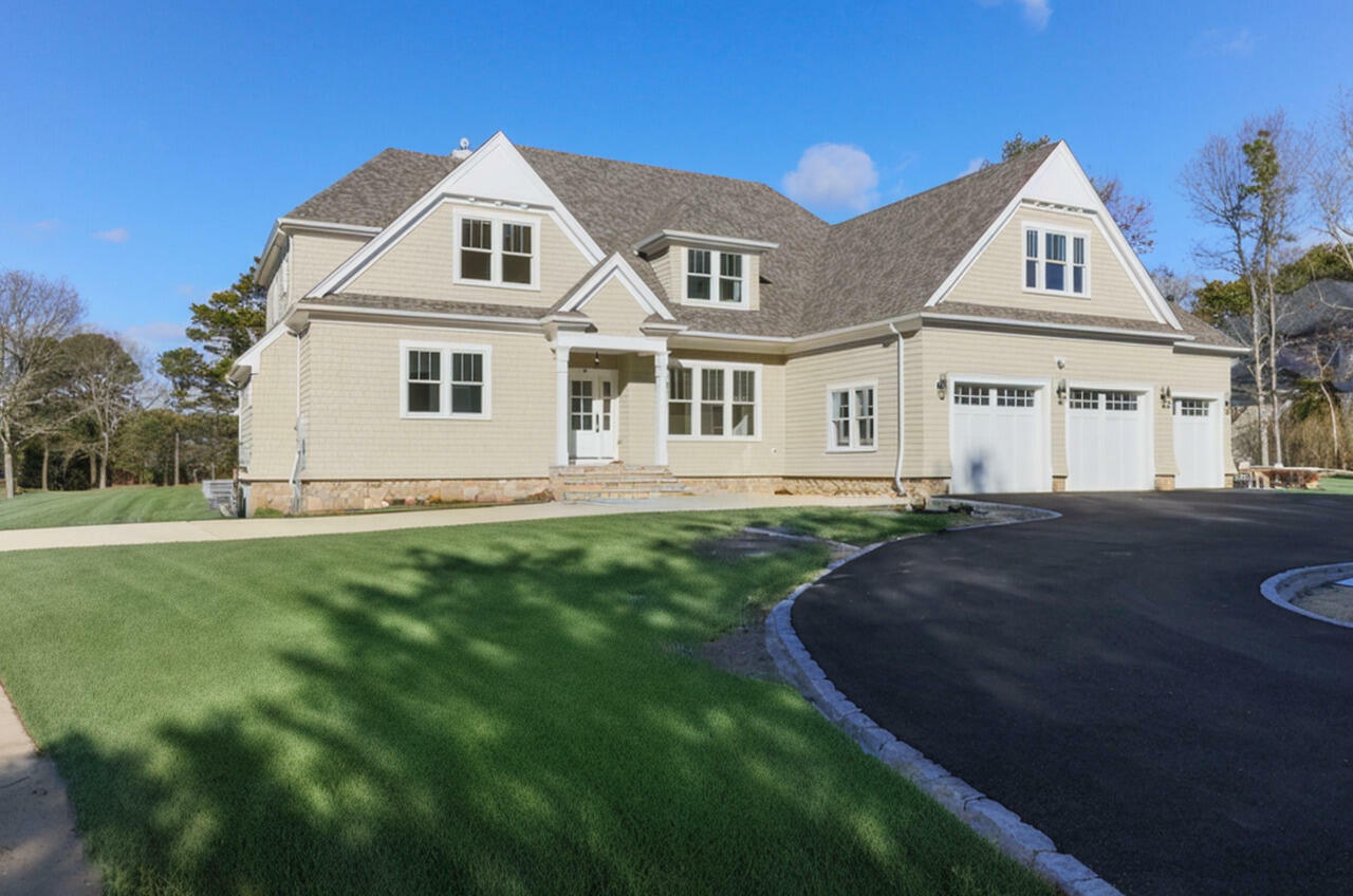 Property Photo:  18 Pleasant Park Drive  MA 02649 