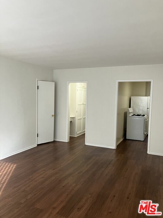 Property Photo:  1736 N Garfield Pl 10  CA 90028 