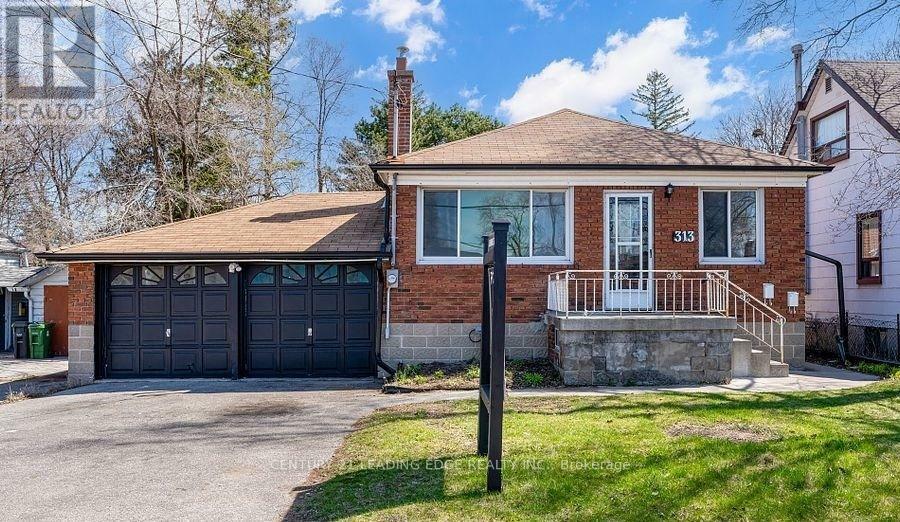 Property Photo: 313 Morningside Avenue ON M1E 3G2