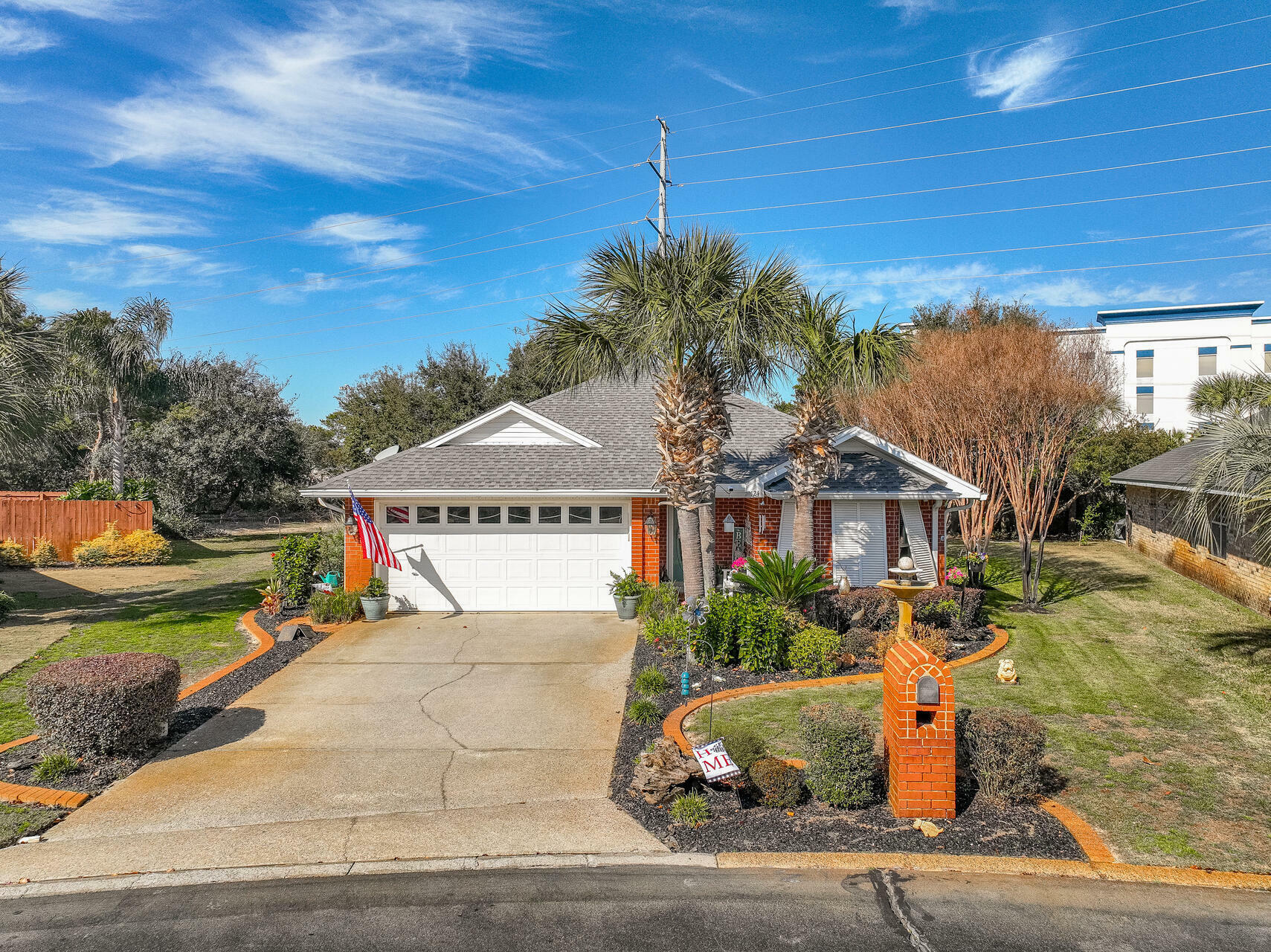 Property Photo:  124 Leeward Drive  FL 32550 