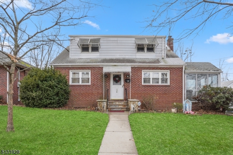 Property Photo:  176 Weaver Ave 2  NJ 07003 