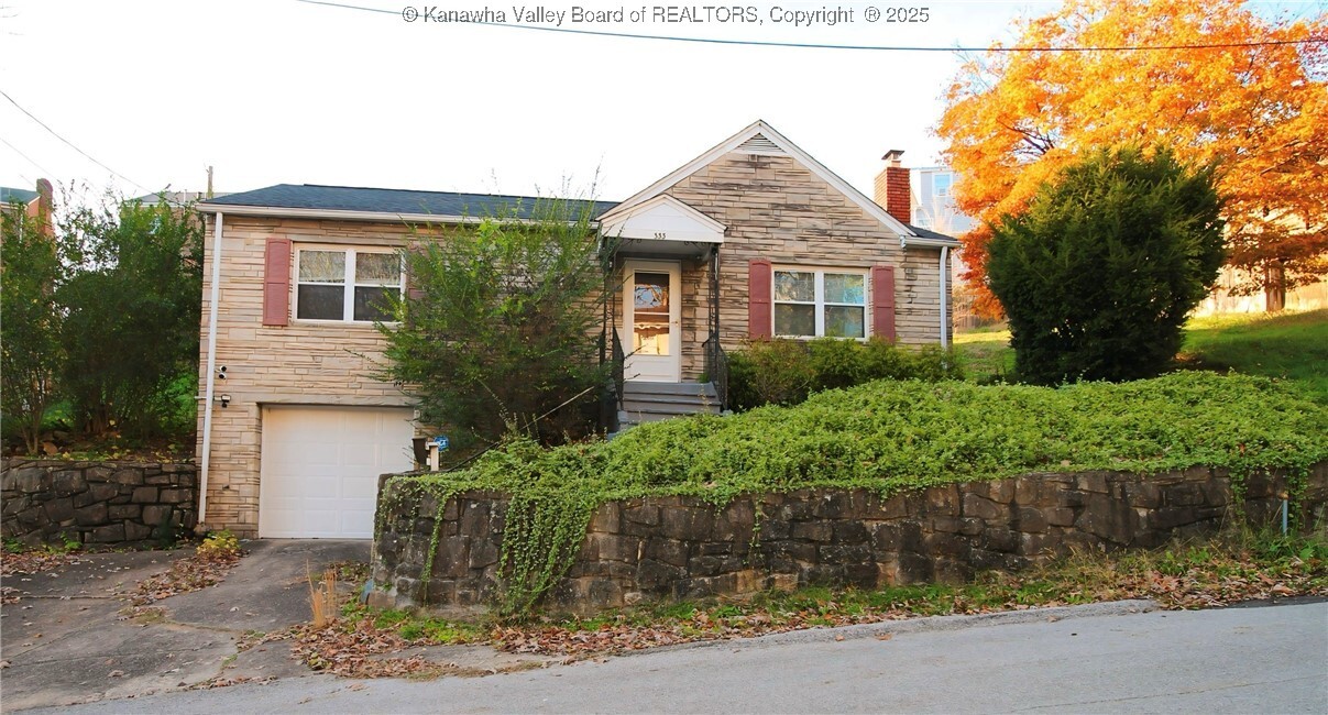 Property Photo: 333 Grove Avenue WV 25302