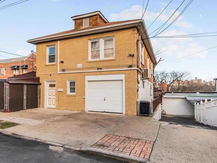 3112 Tiemann Avenue  Bronx NY 10469 photo