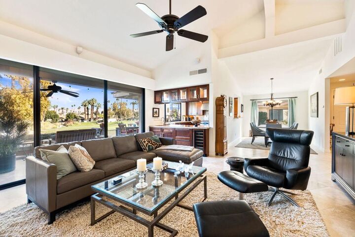 Property Photo: 196 Castellana S CA 92260