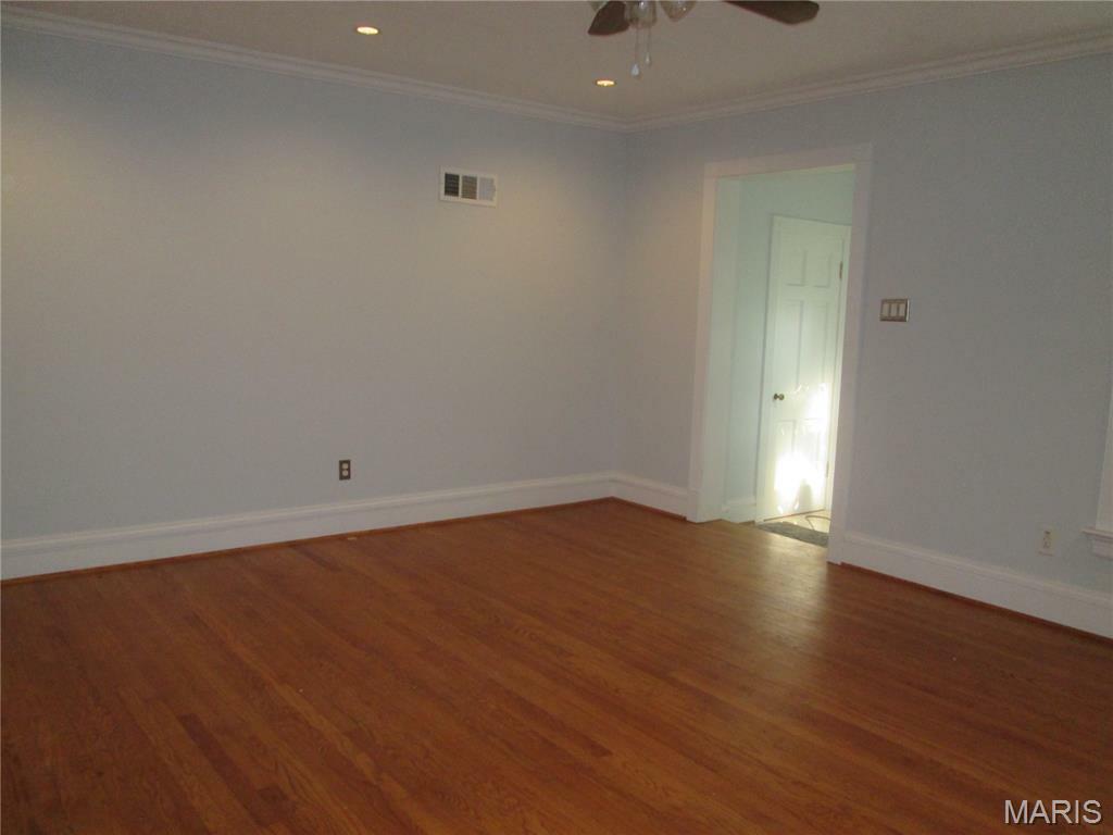 Property Photo: 7939 Delmar Boulevard 1W MO 63130