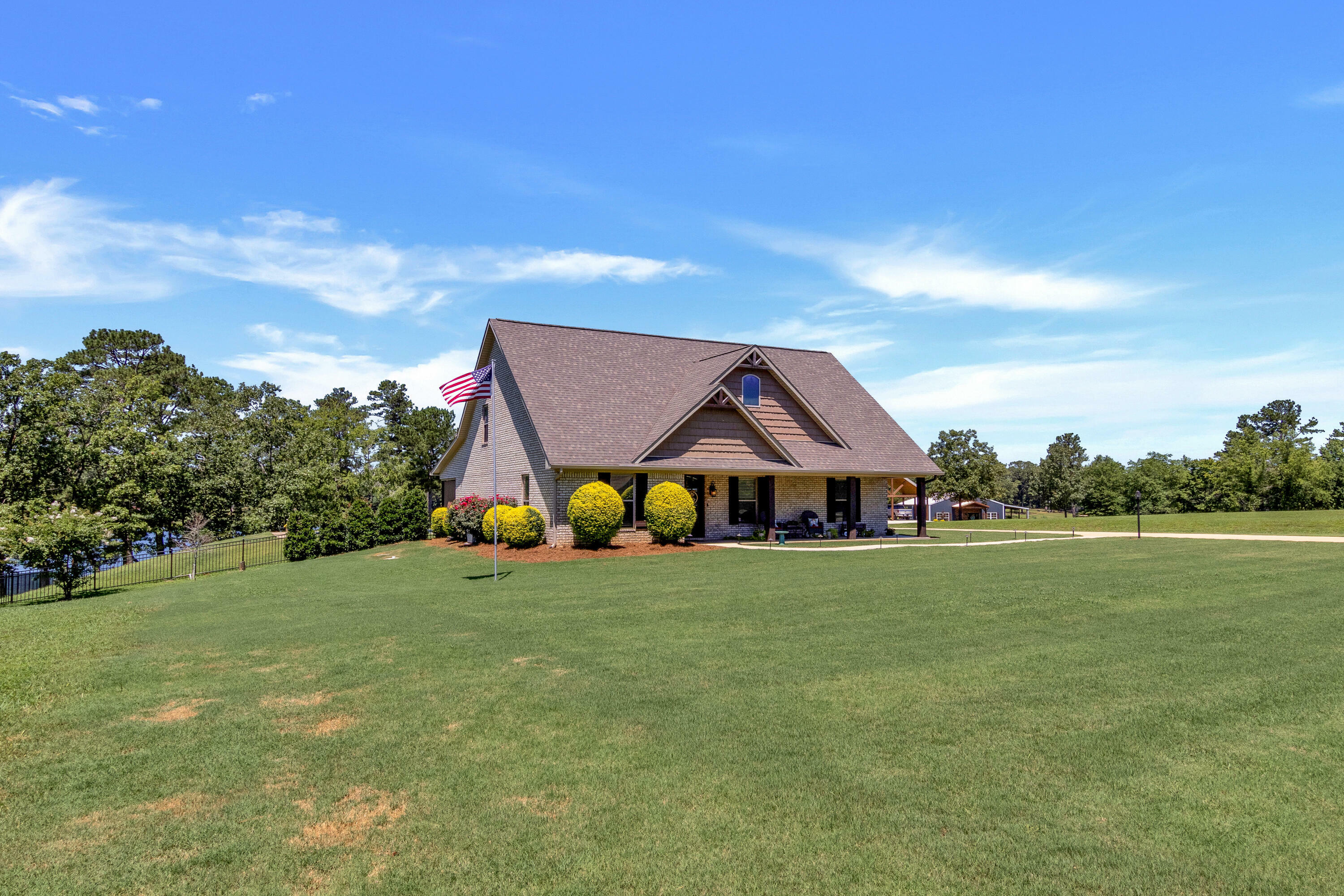 Property Photo:  212 Lake Estates Dr.  MS 38858 