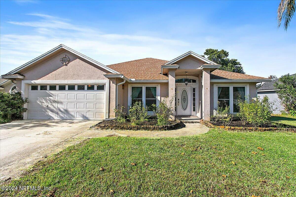 Property Photo: 3318 Abbeyfield Drive E FL 32277