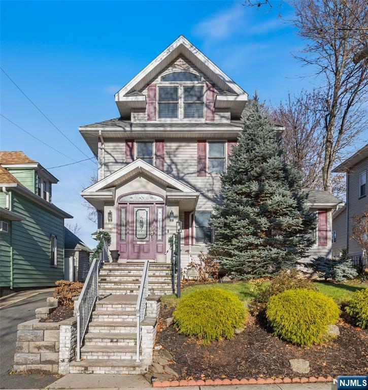 Property Photo:  142 Washington Avenue  NJ 07070 