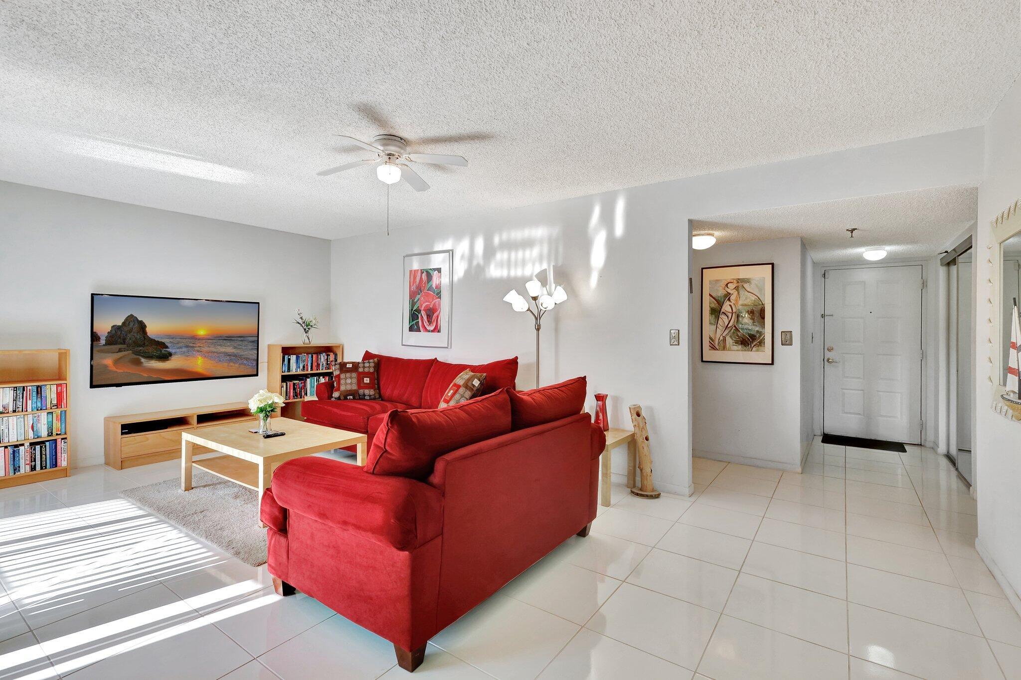 Property Photo: 1915 Lavers Circle E103 FL 33444