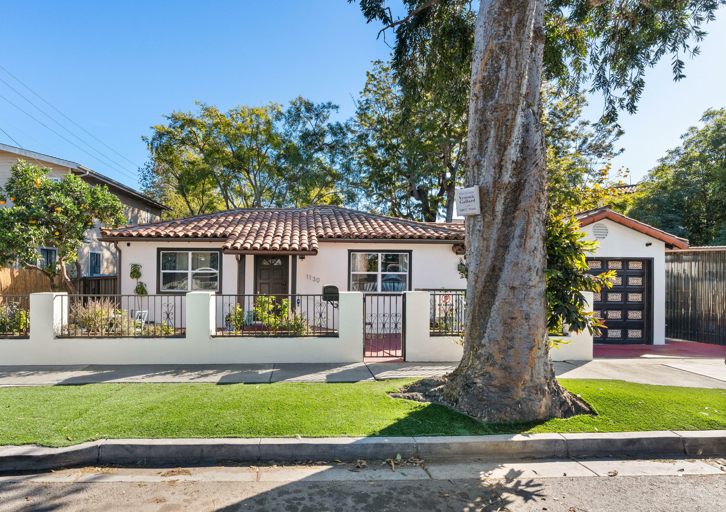 Property Photo:  1130 Hutash Street  CA 93103 