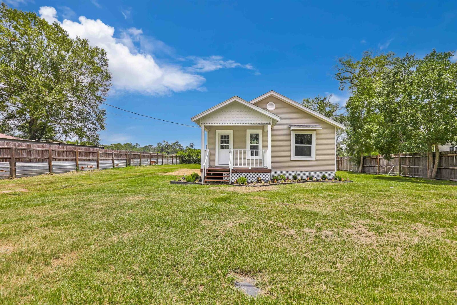 Property Photo: 2651 County Road 4212 TX 77632