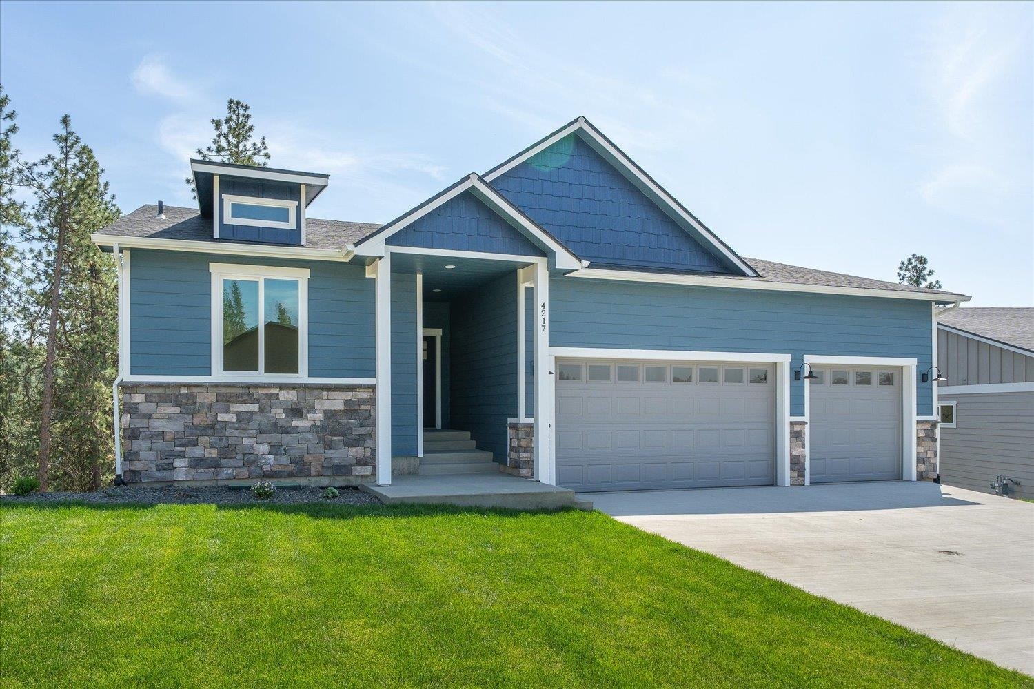 Property Photo: 4217 W Tolliver Ct WA 99208