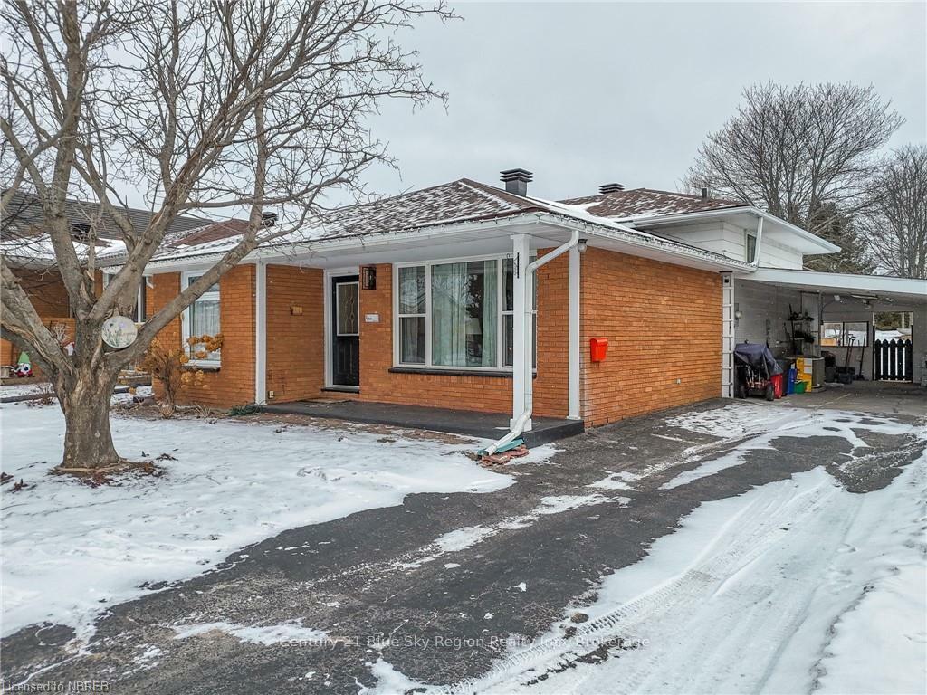 Property Photo: 14 Marshall Park Drive ON P1A 2N9