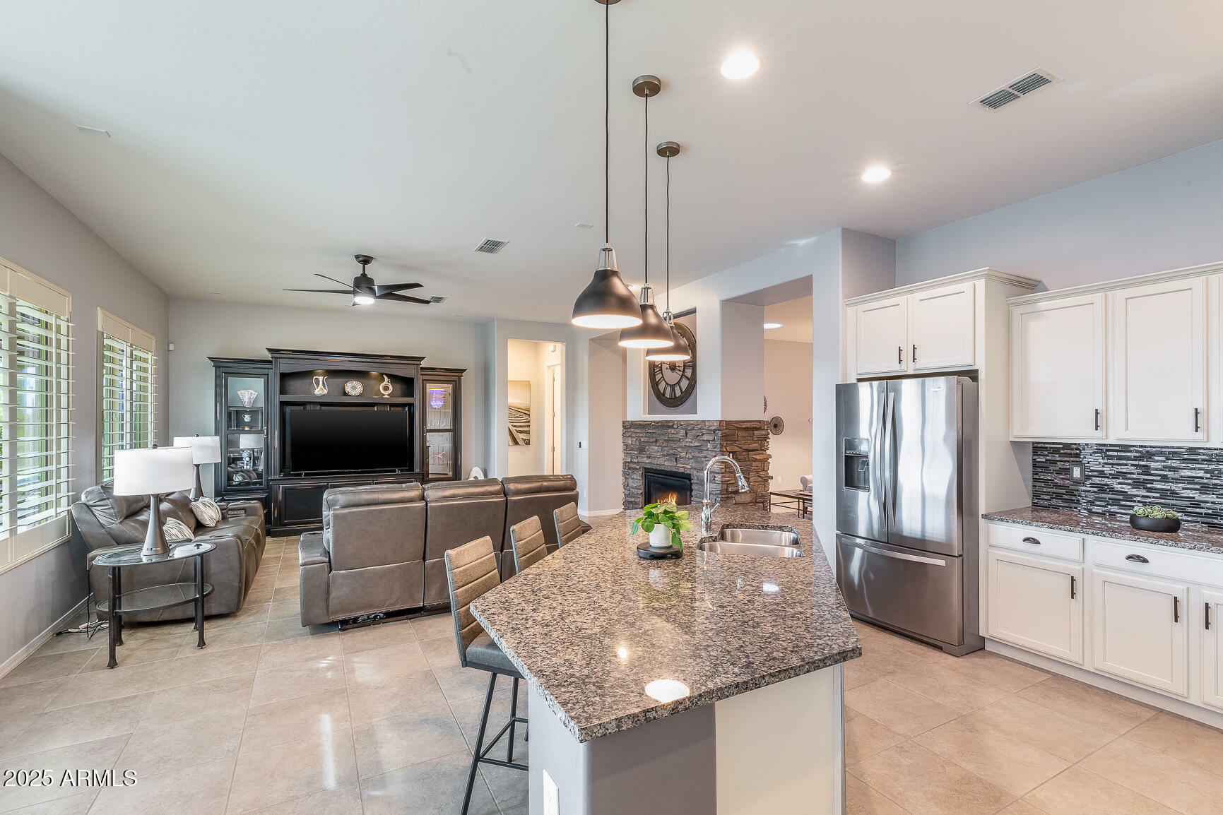 Property Photo: 5927 E Sienna Bouquet Place AZ 85331