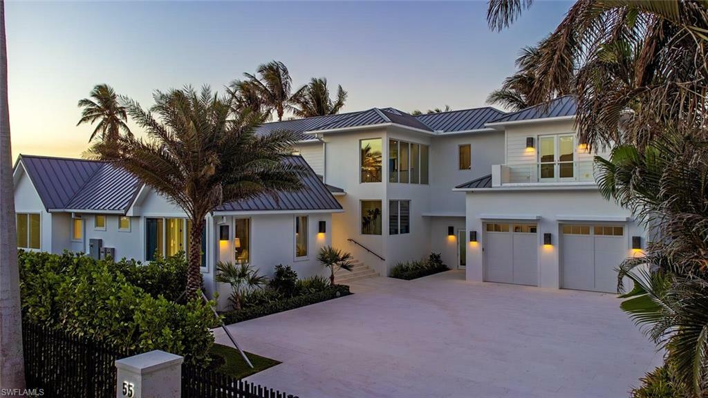 Property Photo: 55 13th Ave S FL 34102