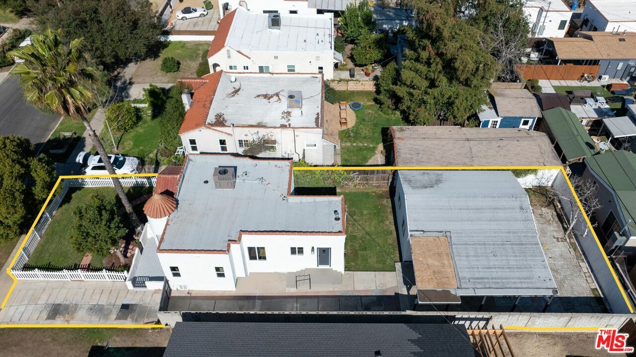 Property Photo:  3927   Edenhurst Ave  CA 90039 