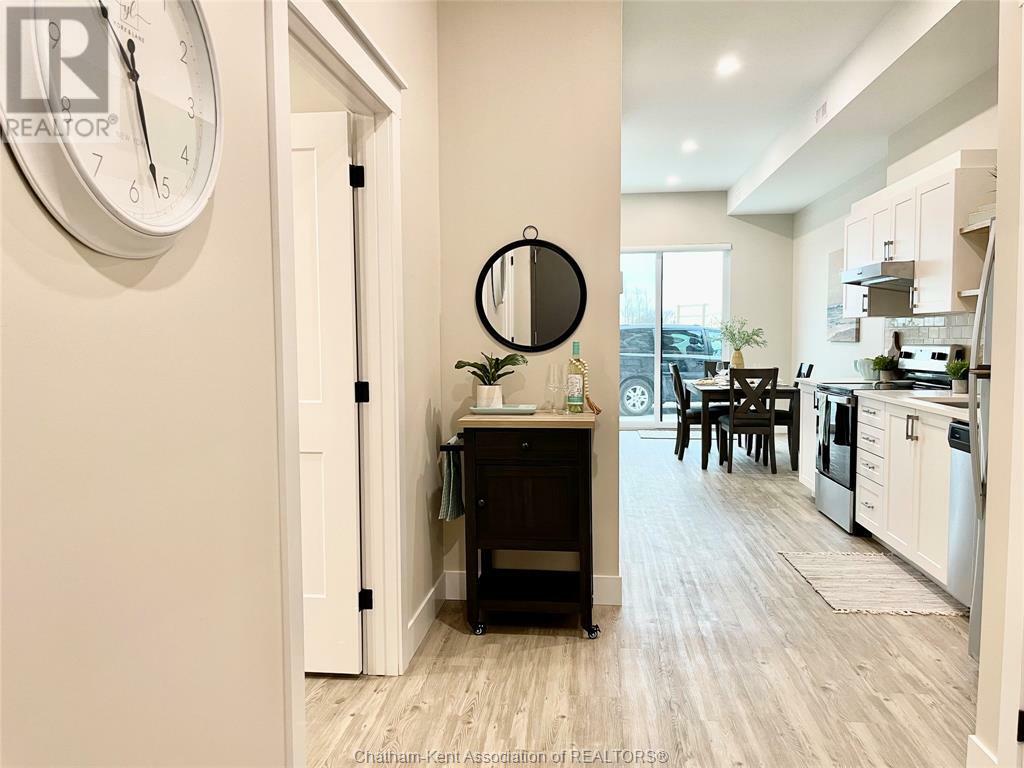 Photo de la propriété:  175 Churchill Park Road 315  ON N7M 6K5 