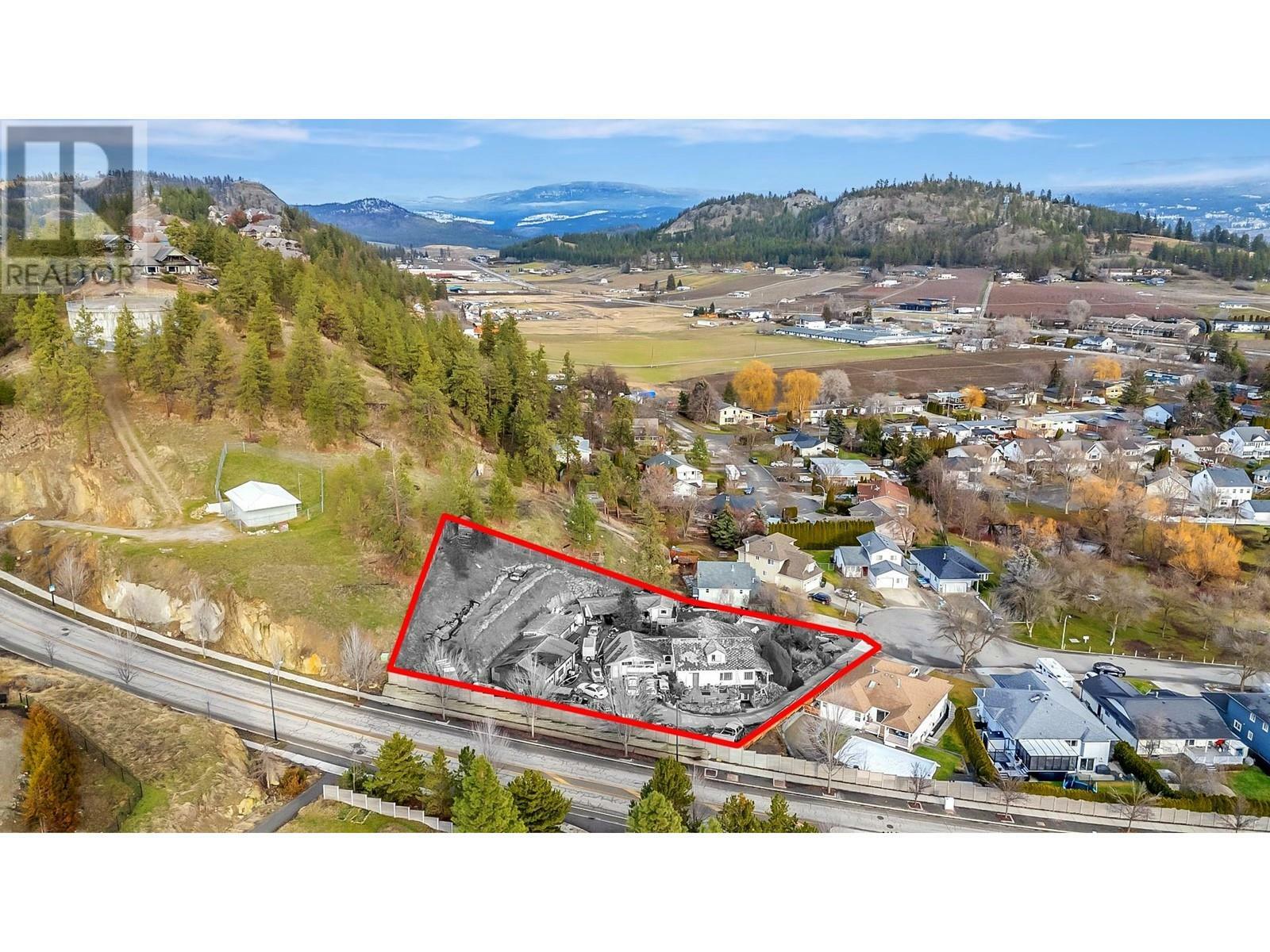 Photo de la propriété:  1819 Millard Court  BC V1V 1W1 