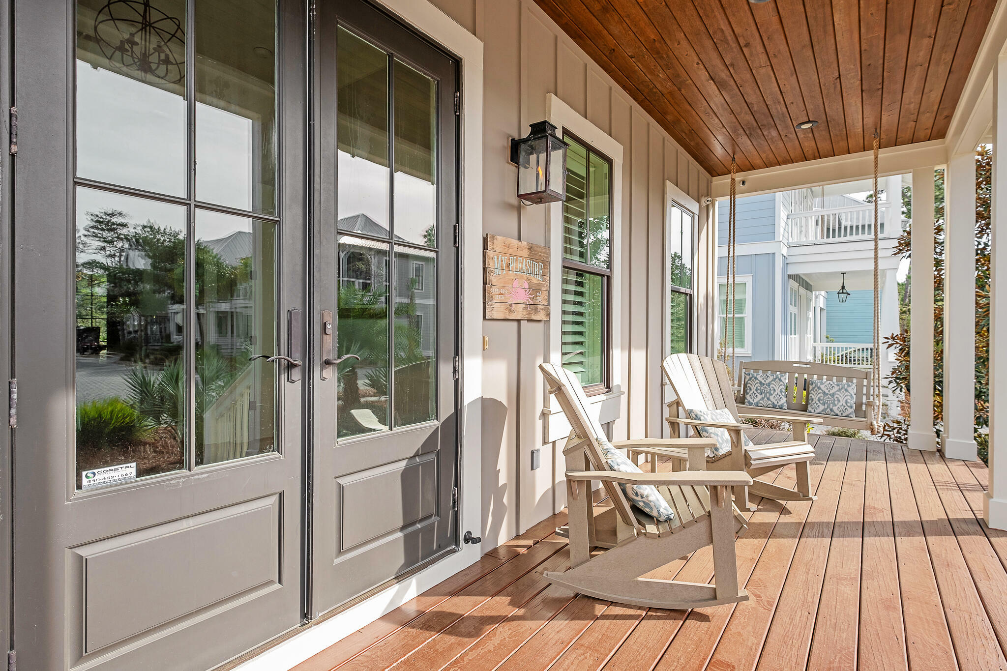 Property Photo: 257 Matts Way FL 32459