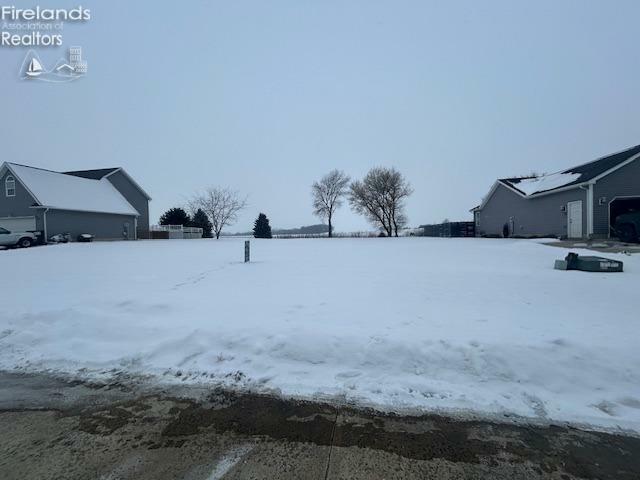 Property Photo: 206 Hartland Dr. OH 44811