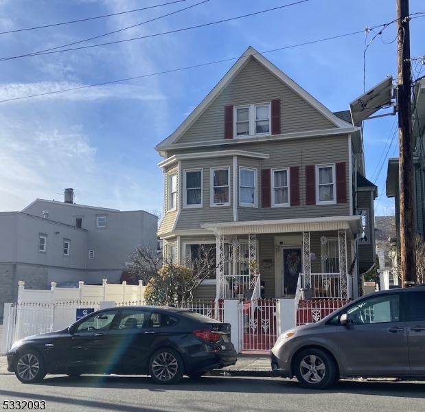 Property Photo:  578 E 26th St  NJ 07514 