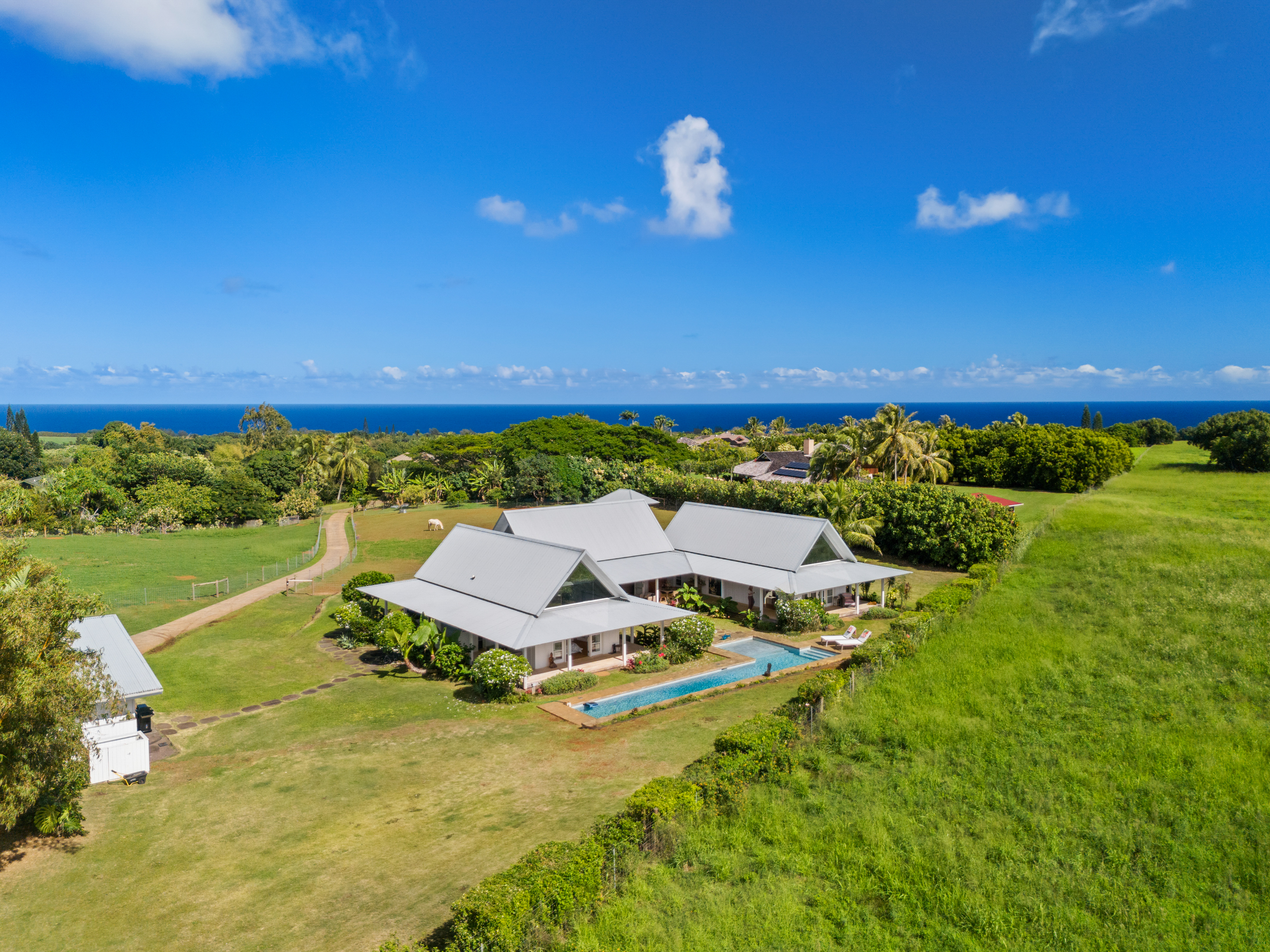 Property Photo:  7465-C Koolau Road  HI 96754 