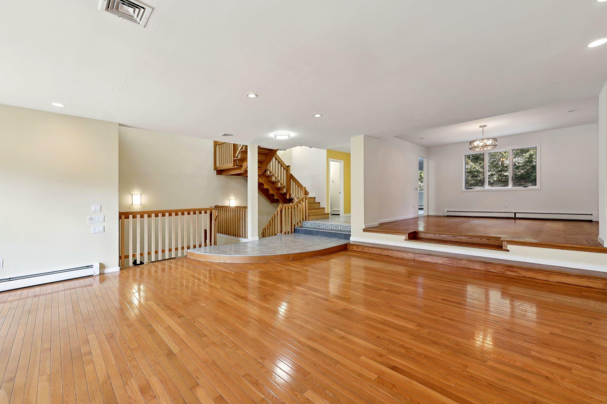 Property Photo: 4 Dakota Court NY 10901