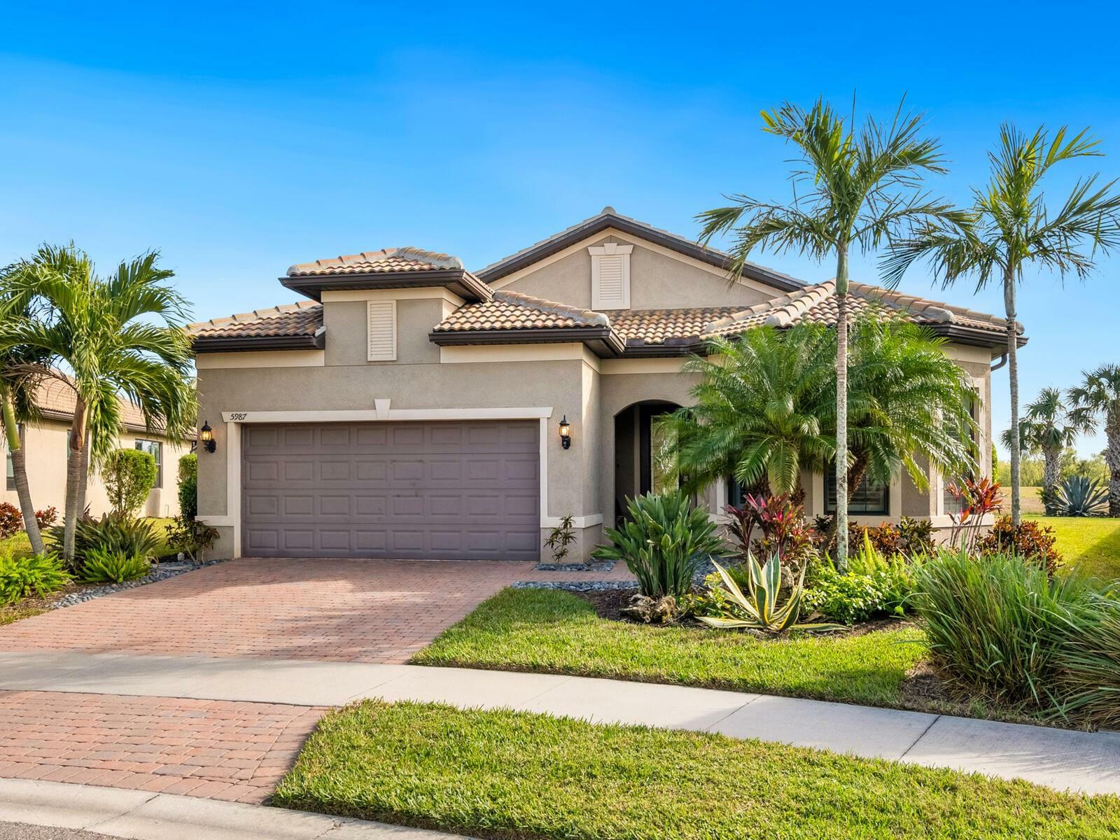 Property Photo:  5987 Snowy Egret Drive  FL 34238 